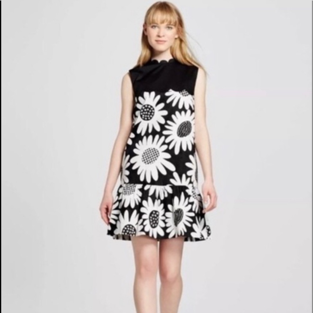 Victoria Beckham scalloped daisy dress